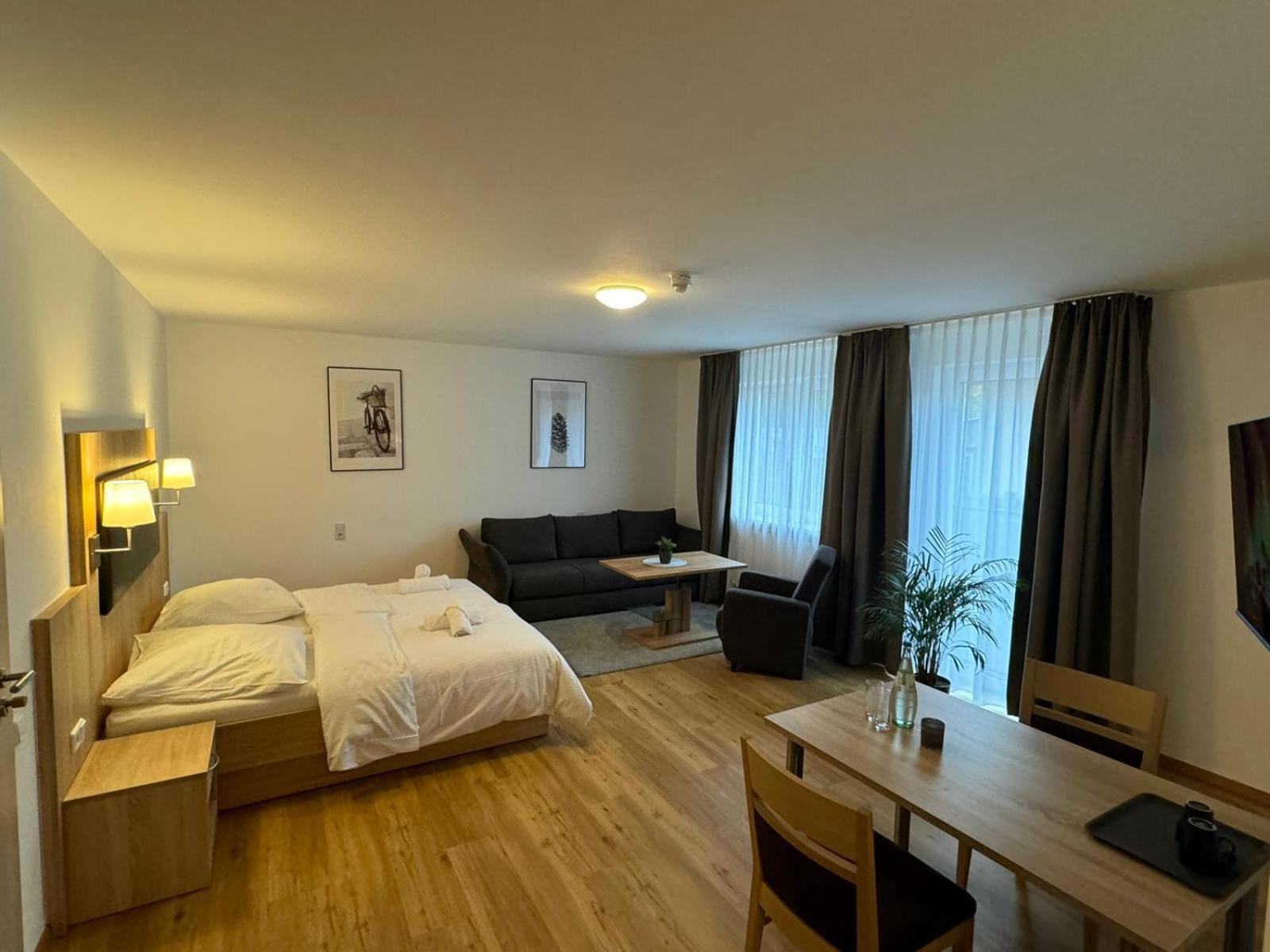 Motel Zur Dachsbaude Wandlitz Eksteriør billede